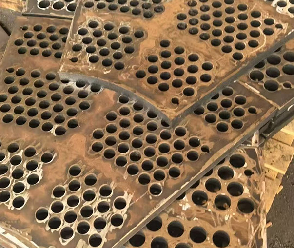 Wear-resistant steel12